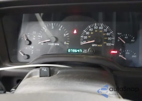 2001 Jeep Cherokee Sport z USA, uszkodzony, nr VIN 1J4FF48S31L630675